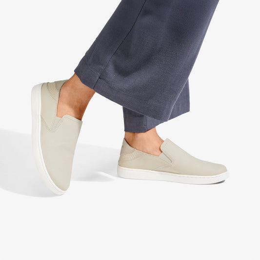 Women|New Arrivals OluKai Pehuea Leather - Tapa / Ecru
