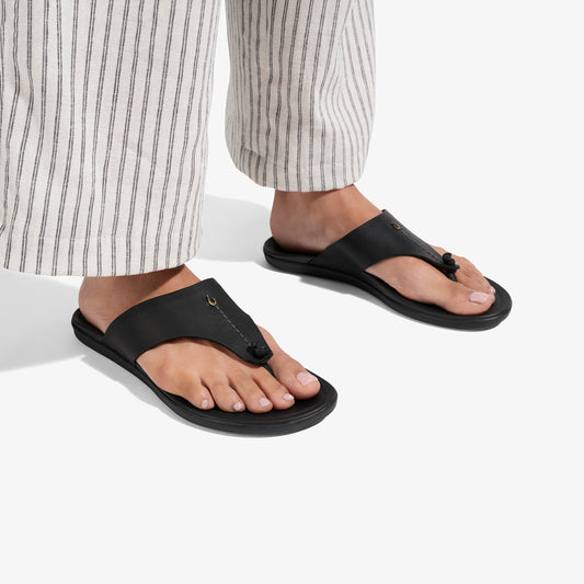 Women|New Arrivals OluKai Hoʻopio Mele - Black / Black